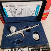 Materiale vario per aerografia