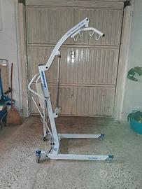 sollevatore elettrico per anziani o disabili 