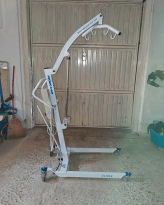 sollevatore elettrico per anziani o disabili 