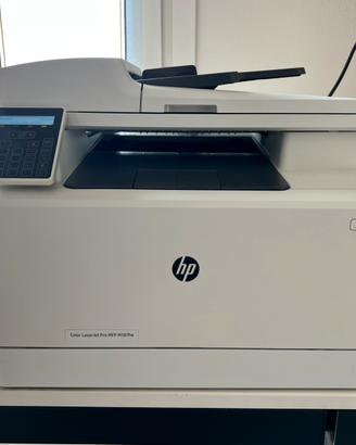 Stampante HP Color LaserJet Pro MFP M181fw
