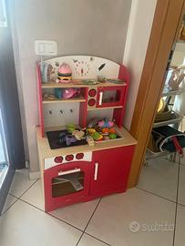 Cucina giocattolo per bambini