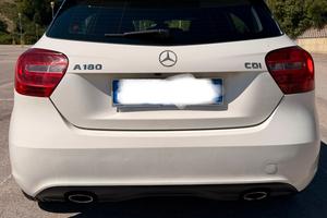 Mercedes-Benz Classe A 180 Automatic Sport (2015)