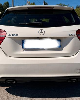 Mercedes-Benz Classe A 180 Automatic Sport (2015)