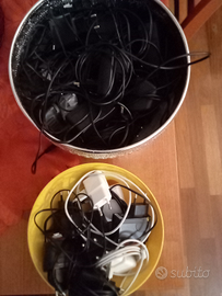 Caricabatterie di vecchi telefoni