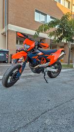Ktm 690 smc r 2026