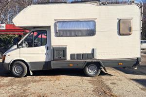 AUTOCARAVAN FORD RIMOR 2.5 DIESEL –
