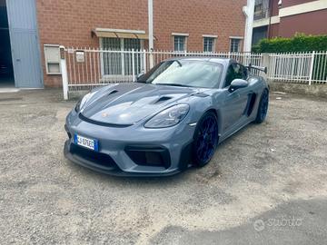 Porsche 718 Cayman 4.0 GT4 RS