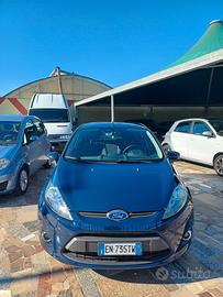 Ford Fiesta 1.4 TDCi 70CV 5 porte Titanium