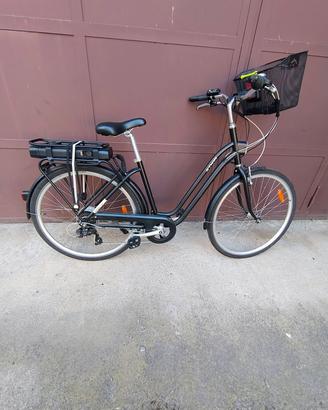 Con pedalata assistita 