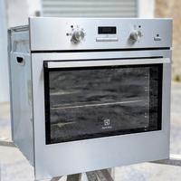 FORNO ELECTROLUX UTILIZZATO POCHISSIMO