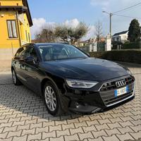 AUDI A4 Avant 30 TDI/136 CV S tronic Business Ad