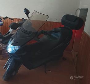 YAMAHA MAJESTY 250