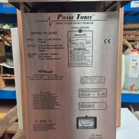 Caricabatterie professionale Newmar Phase Three PT
