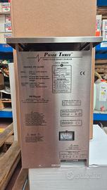 Caricabatterie professionale Newmar Phase Three PT