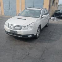 Subaru Legacy Outback 2012 Demolita - Per Ricambi