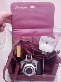Macchina Fotografica Vintage coppia ferrania
