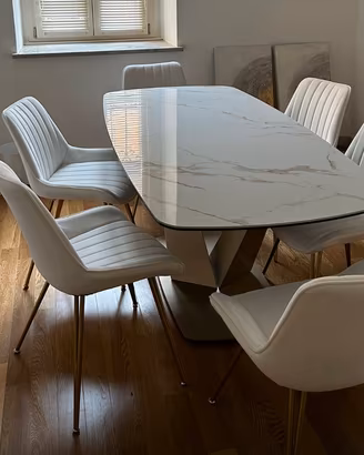 Tavolo da sala in ceramica e vetro temprato