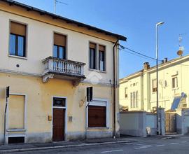 CASA SEMINDIPENDENTE A GALLARATE