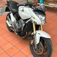 Honda hornet 600