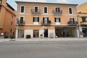 3 LOCALI A CHIETI