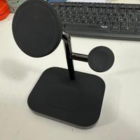 Magsafe 3 slot per iphone, apple watch e airpods