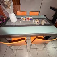 Tavolo in vetro temperato callegaris con 4 sedie