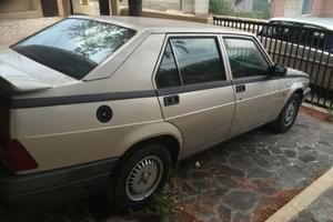 Alfa romeo 75 - 1990