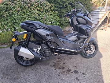 SCOOTER KL BRERA X 125 NERO MOT.A LIQUIDO