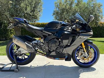 Yamaha R1M