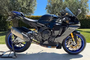 Yamaha R1M