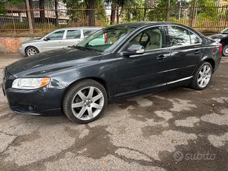 Volvo S80 D5 Geartronic Momentum 205 cavalli