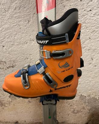 Sci e scarponi da scialpinismo