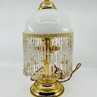 Lampada vintage da tavolo decorata con perline