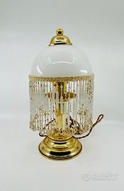 Lampada vintage da tavolo decorata con perline