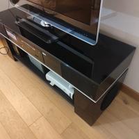 Mobile TV con Home Theater integrato