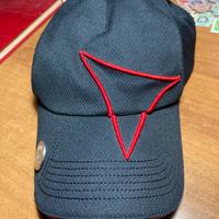 Cappello ferrari nuovo