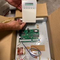 Centrale allarme SIEMENS 6 zone con tastiera