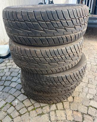 Gomme da neve 205/55 r16