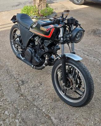 Yamaha 400 XS "Cafè Racers"