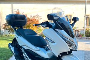 Honda forza 300 abs