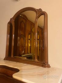 Cassettiera con specchio