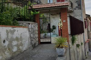 Villa da ristrutturare