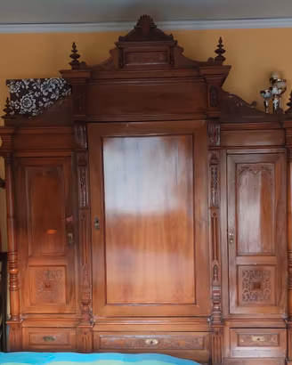 Armadio in legno