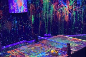 attivita ludica Fluo Room