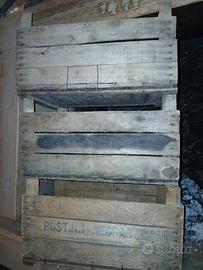 vecchie casse in legno per frutta