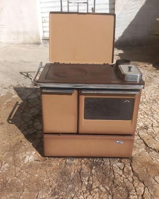 Cucina a Legna Delonghi