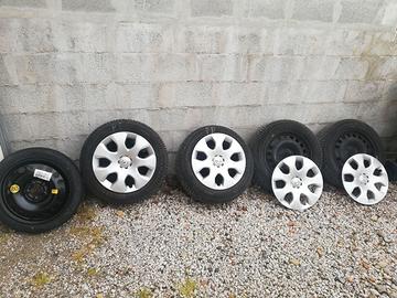 Gomme invernali 205/55 R16 seminuove