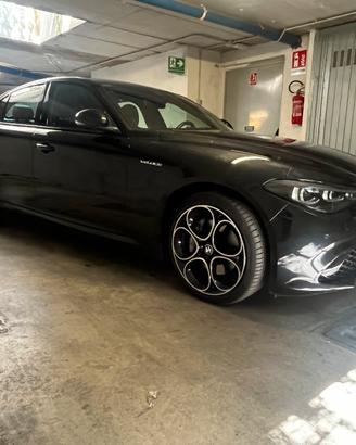 Alfa Romeo Giulia 280 cv