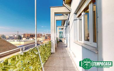 TRILOCALE RISTRUTTURATO COMODO AL CENTRO