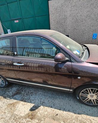 Lancia Y per ricambi 